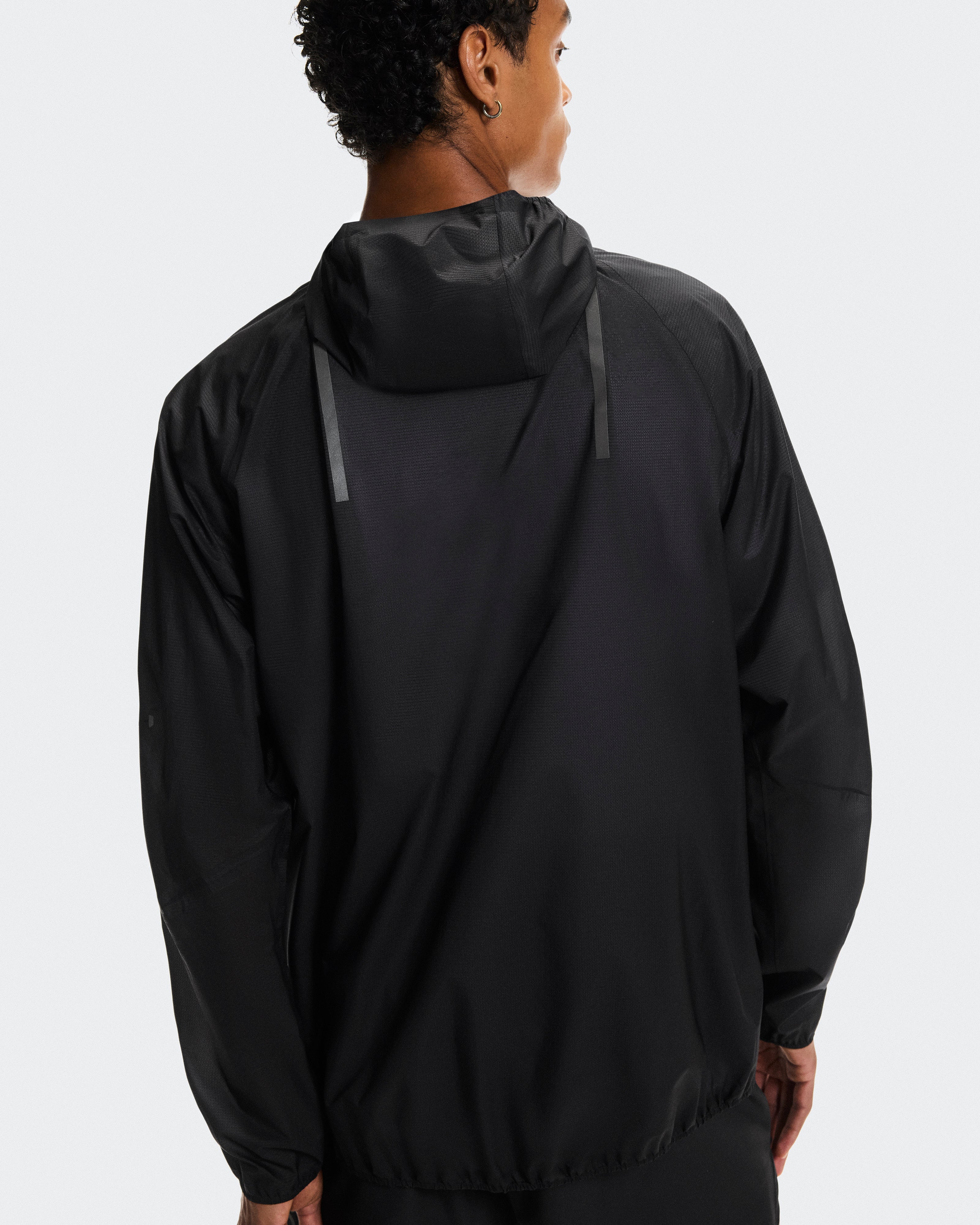 On Ultra Jacket Black
