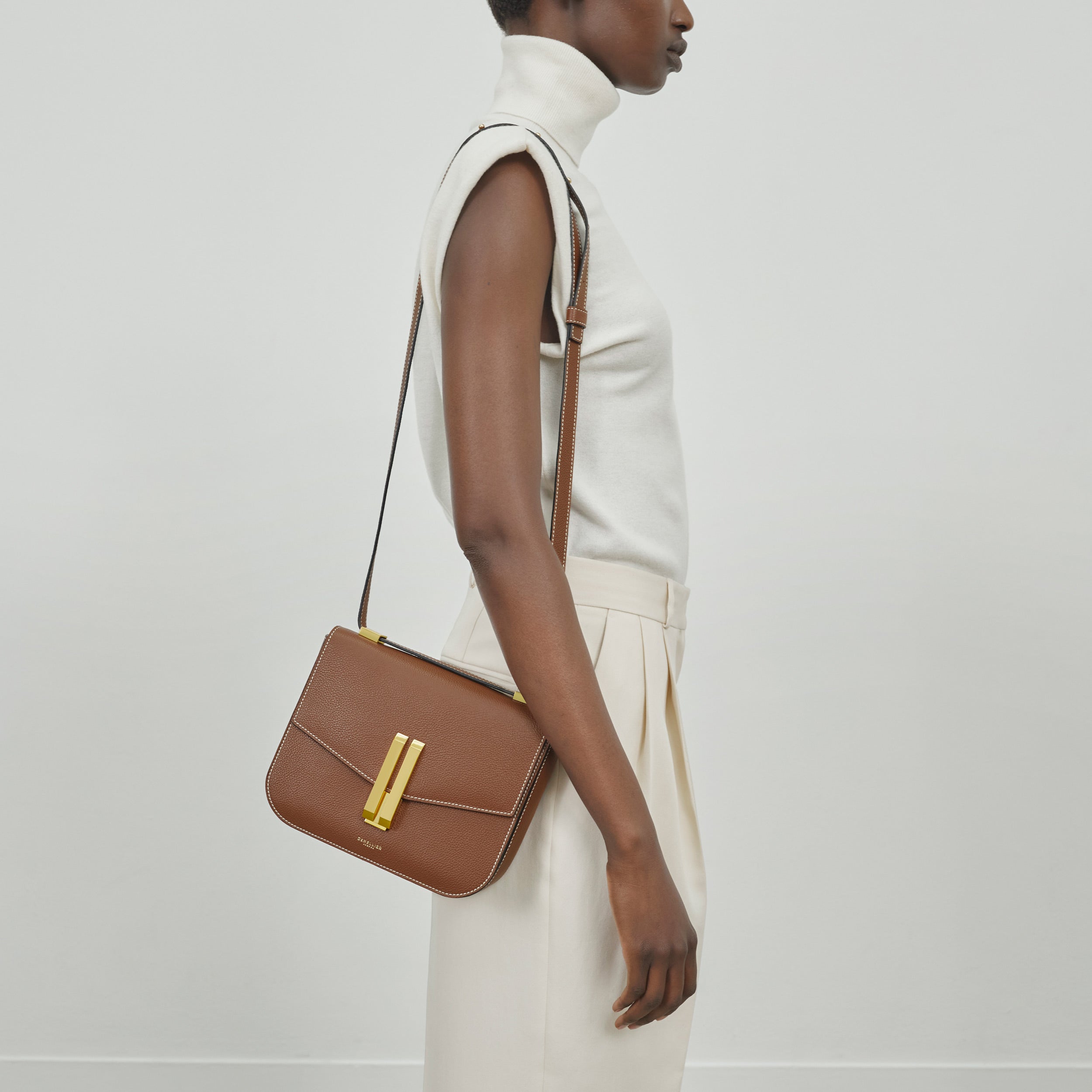 DeMellier The Vancouver tan small grain ecru stitching