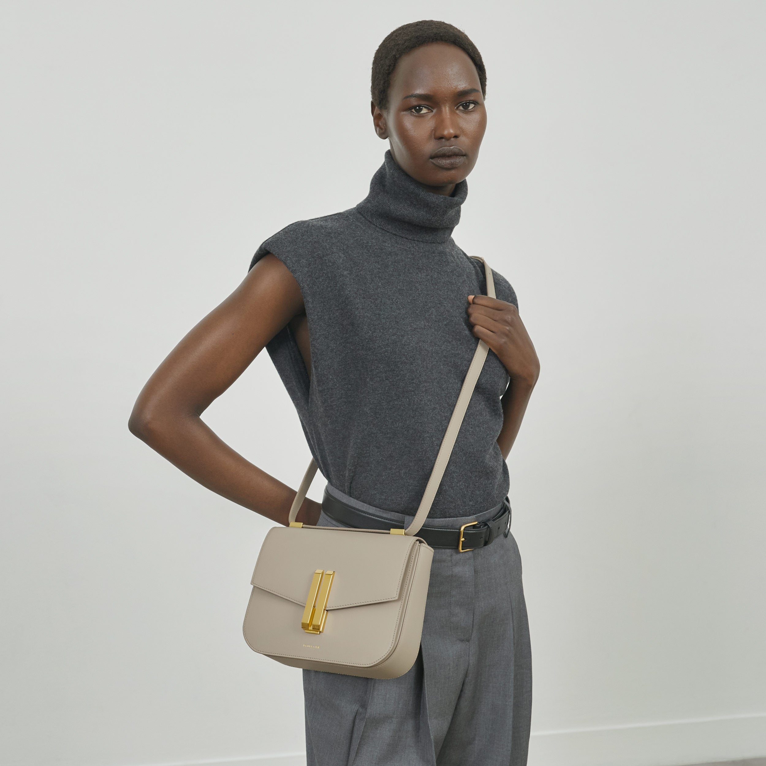 DeMellier The Vancouver taupe smooth