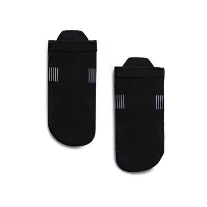 On Ultralight Low Sock Black | White