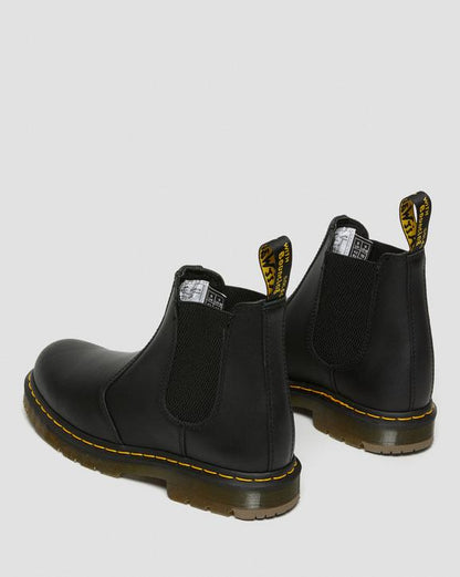 Dr. Martens 2976 Slip Resistant Leather Chelsea Boots Black - Womens