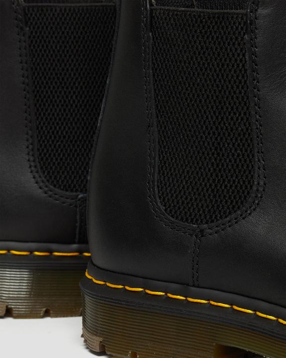 Dr. Martens 2976 Slip Resistant Leather Chelsea Boots Black - Womens