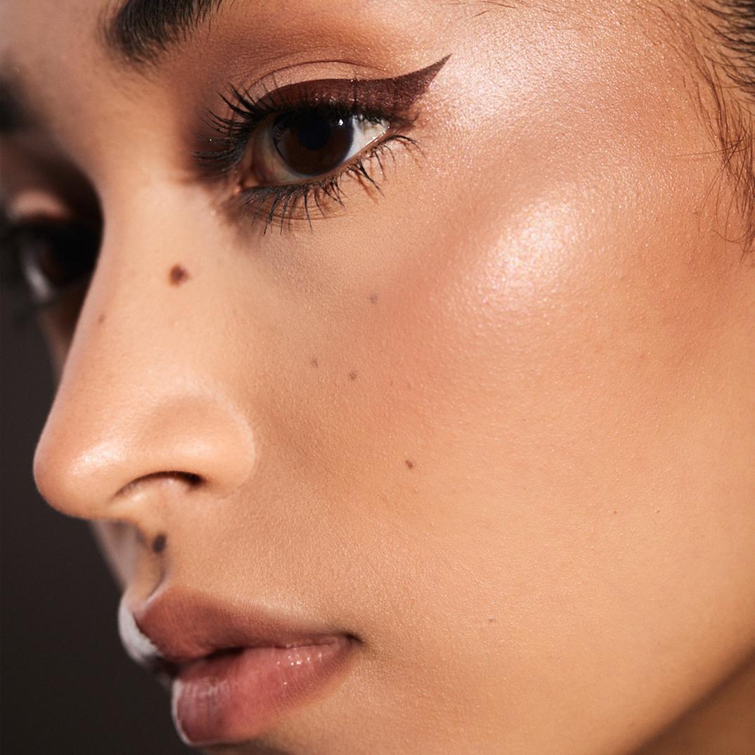FENTY BEAUTY by Rihanna Flyliner Longwear Liquid Eyeliner