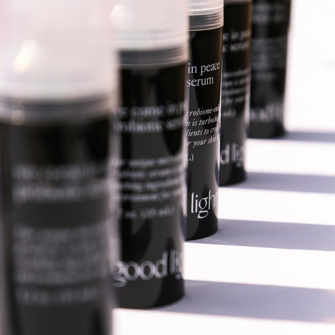 good light We Come In Peace Microbiome Serum