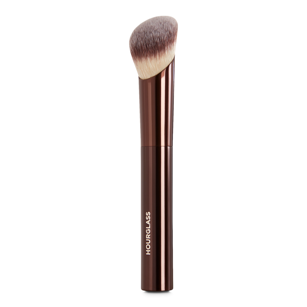 HOURGLASS Ambient Soft Glow Foundation Brush