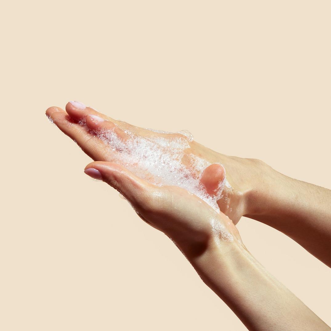 Knours. 2-in-1 Oil-to-Foam Non-Stripping Facial Cleanser