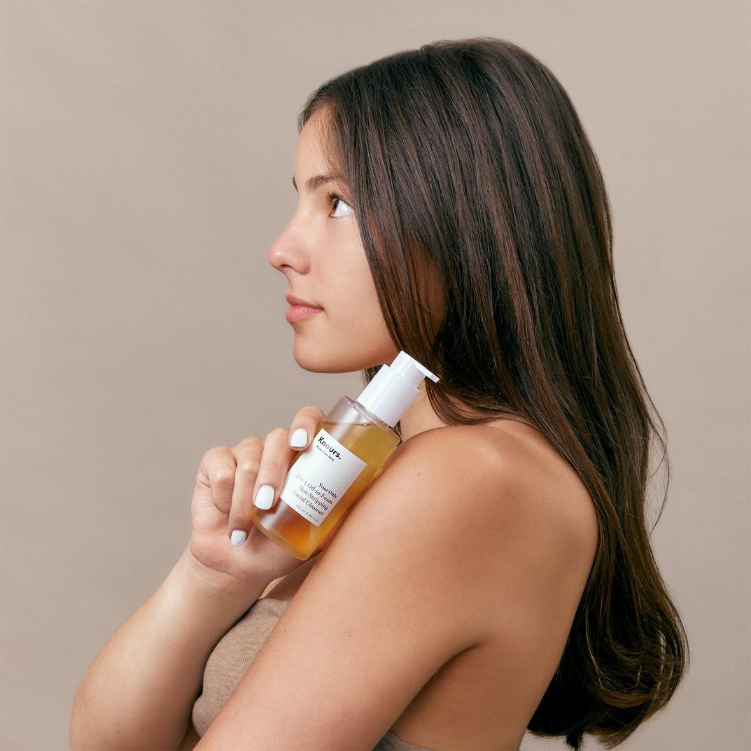 Knours. 2-in-1 Oil-to-Foam Non-Stripping Facial Cleanser