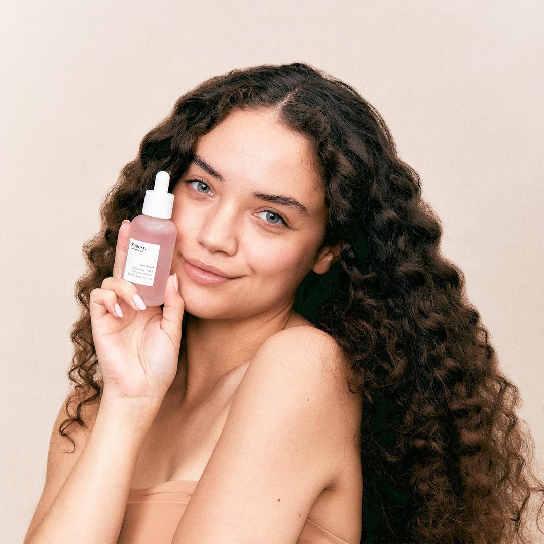 Knours. Balancing 5xHA + Gromwell Root Bubble Burst Serum