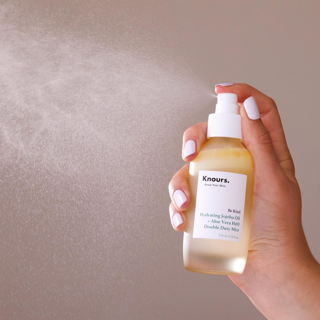 Knours. Hydrating Jojoba Oil + Aloe Vera H2O Double Duty Mist
