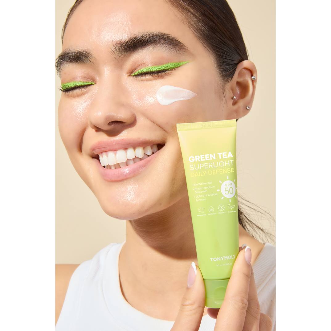 TONYMOLY Green Tea Superlight Daily Defense Sun Screen SPF 50