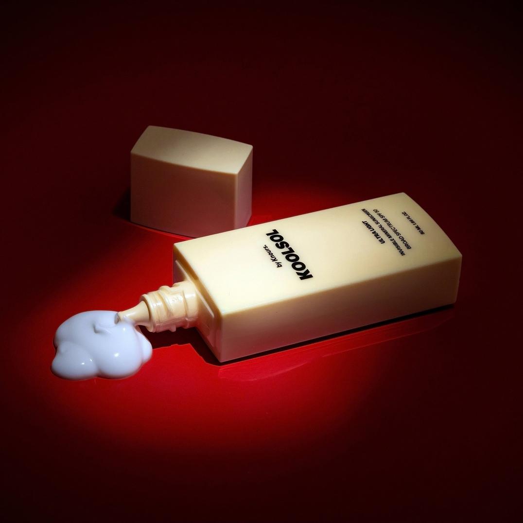 Knours. Koolsol Ultra Light Invisible Mineral Sunscreen Broad Spectrum SPF50