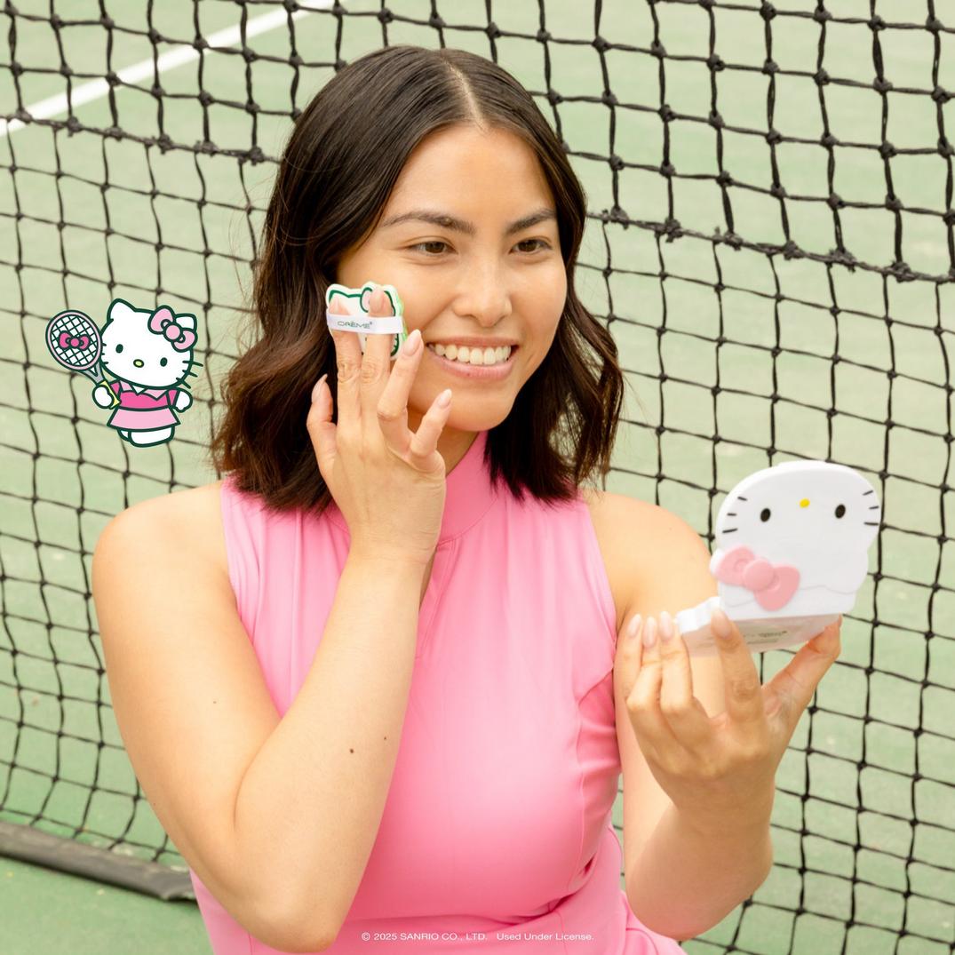 The Crme Shop Hello Kitty Mattifying Blotting Paper with Compact Mirror