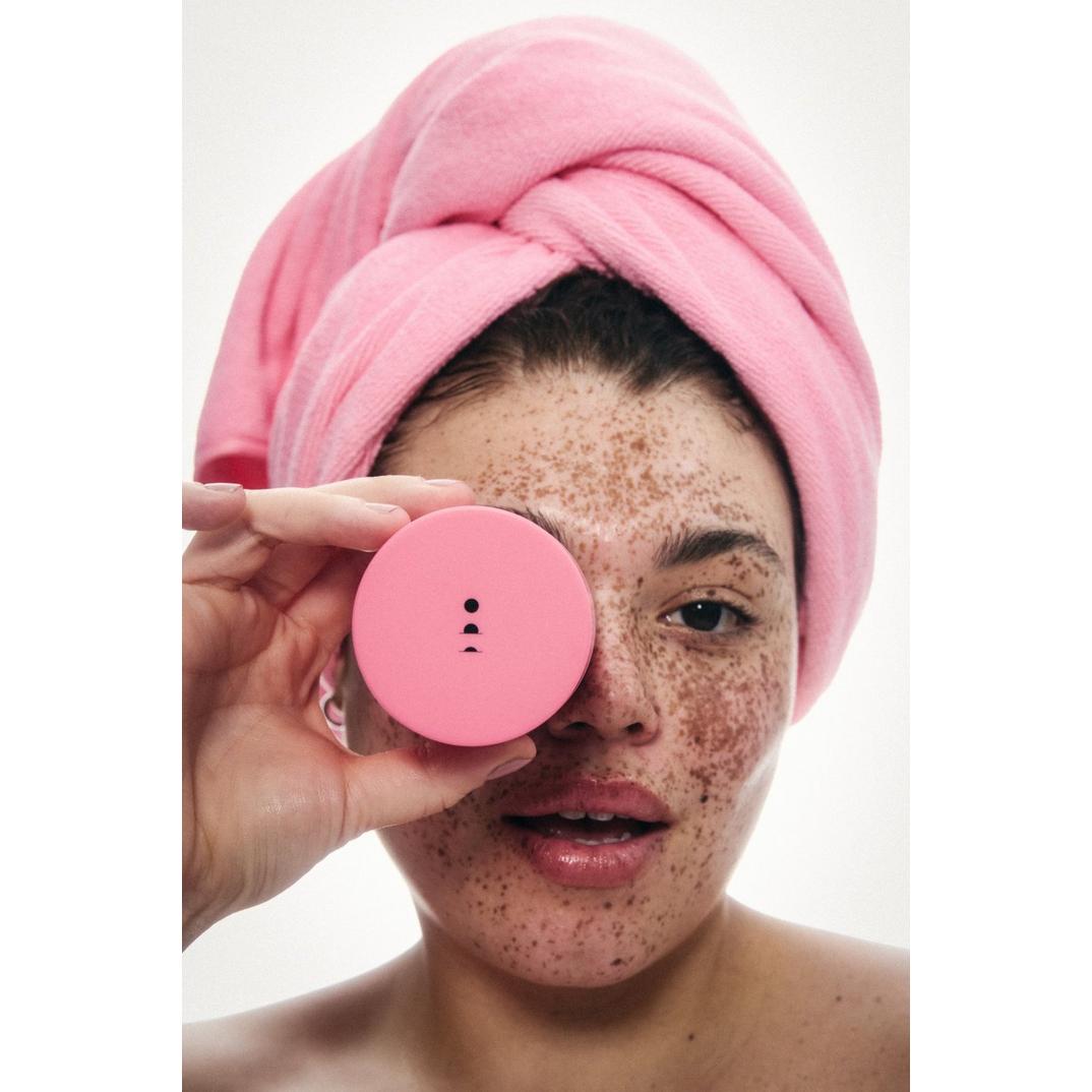 good light Strawberry Moon Grinding Cleansing Balm