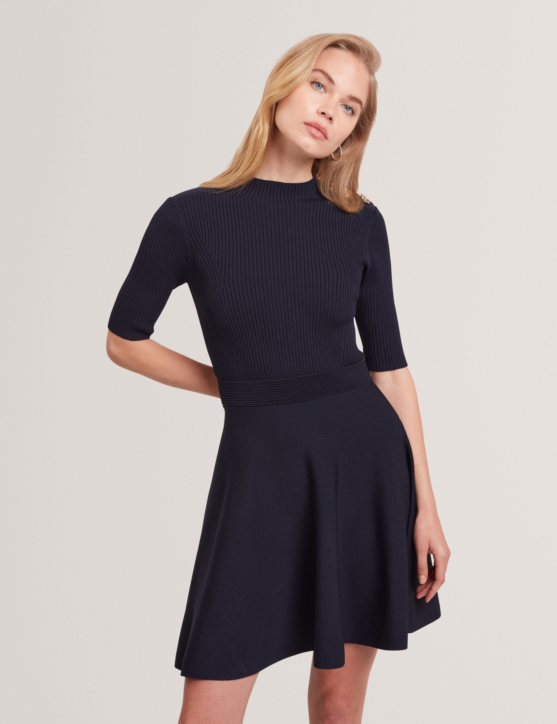 #color_navy