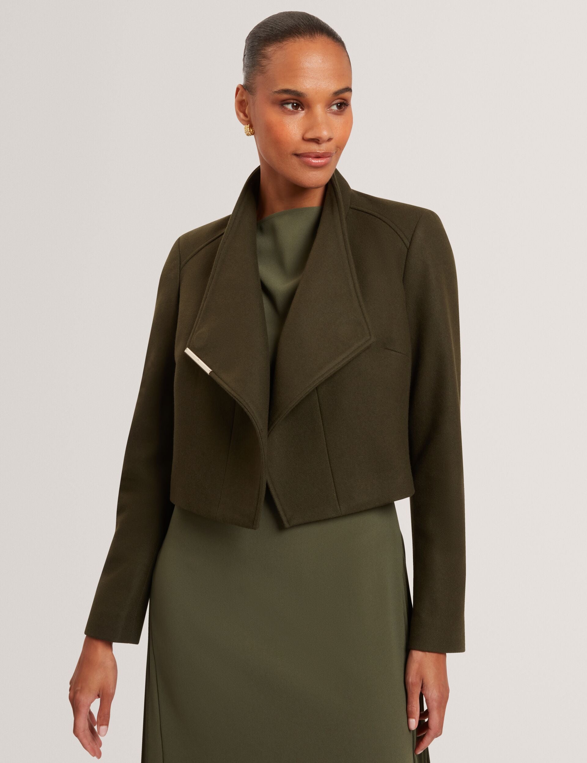 #color_dark-green
