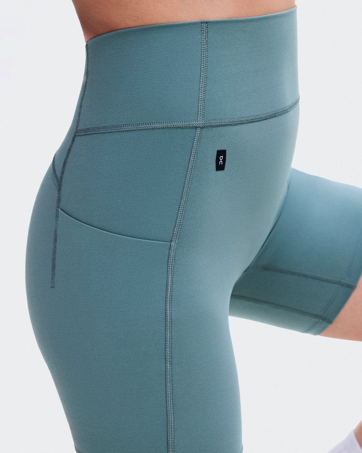 On Studio Leggings Short 6" Agave (Women'S)