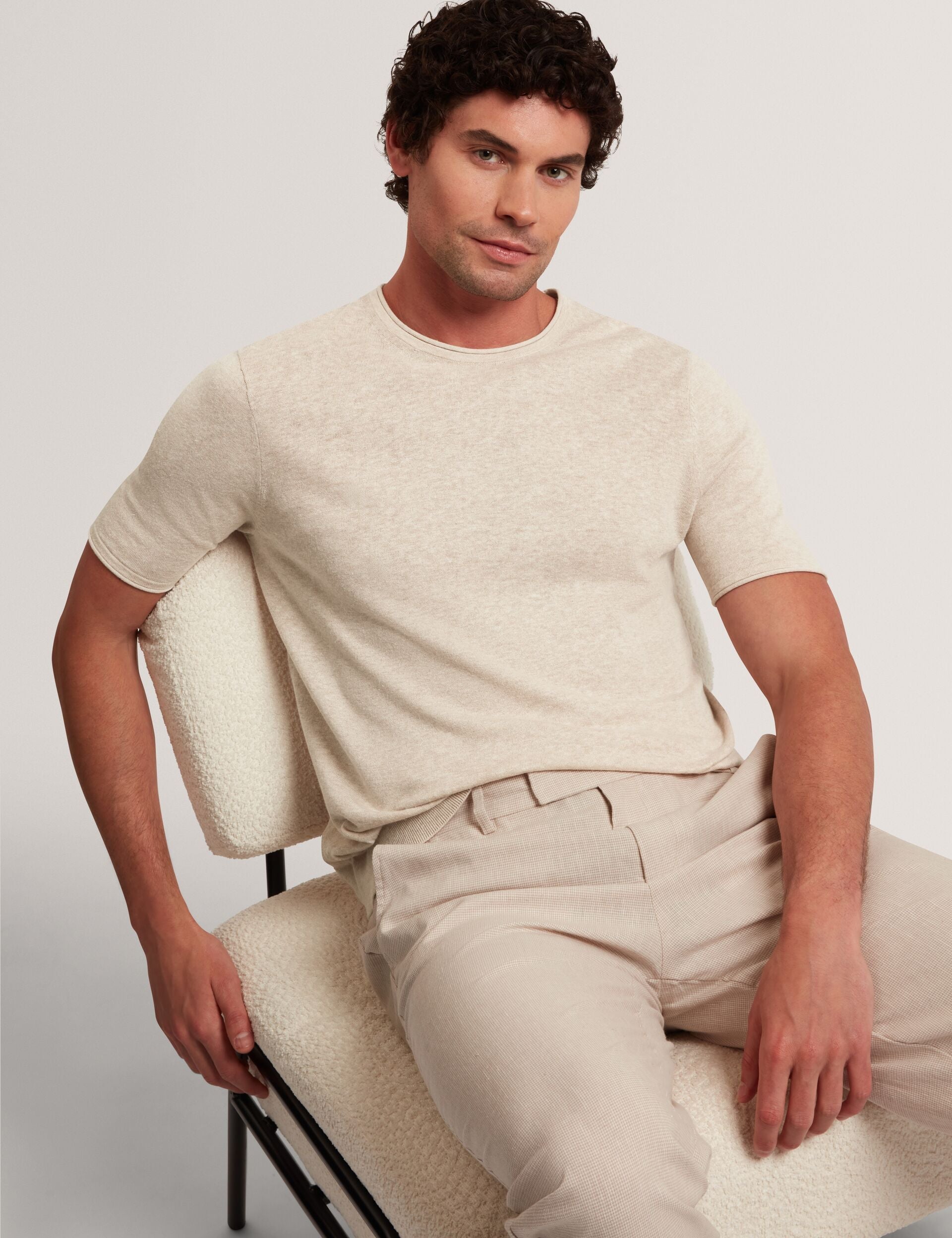 #color_taupe