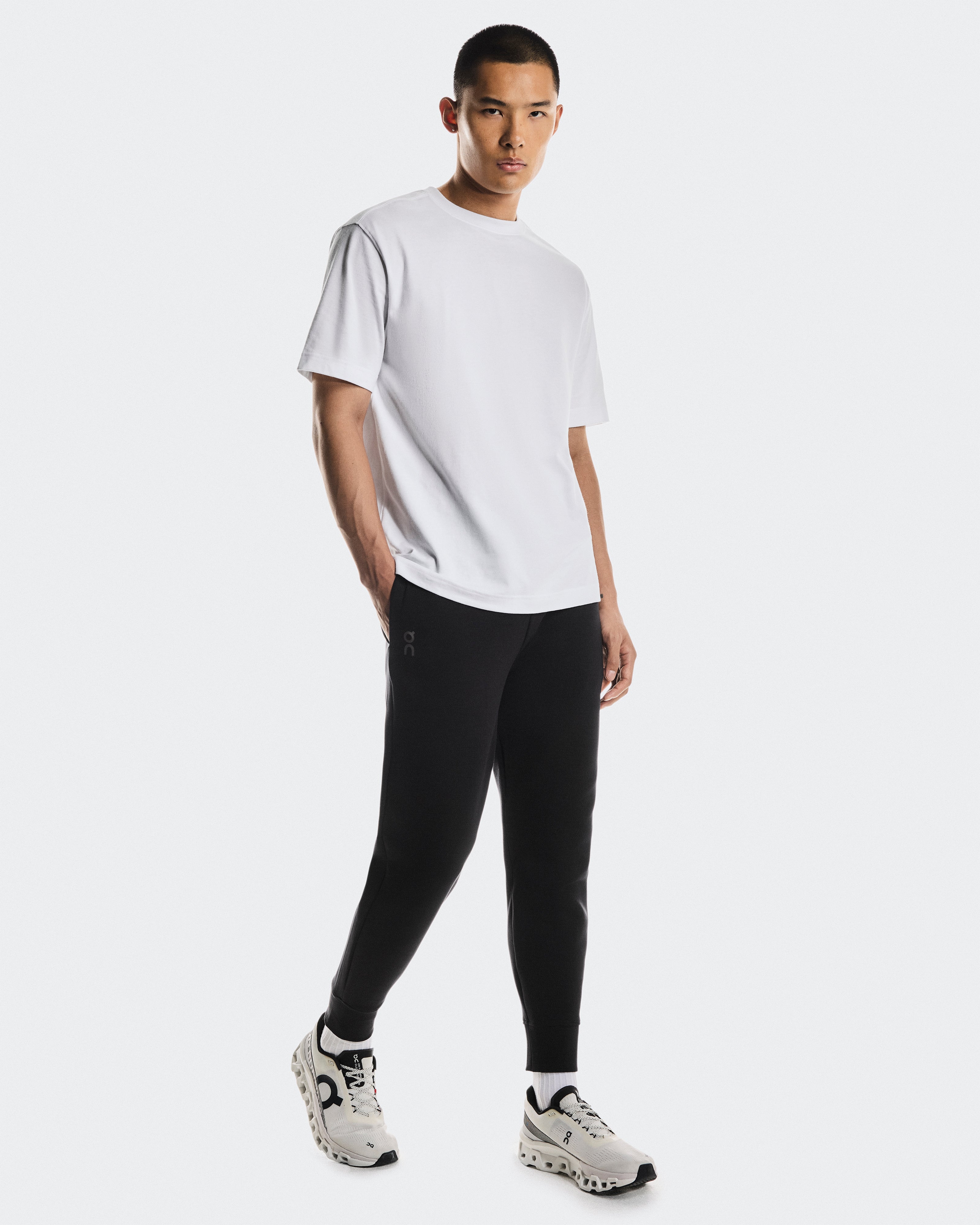On Focus Tech Sweatpants Black
