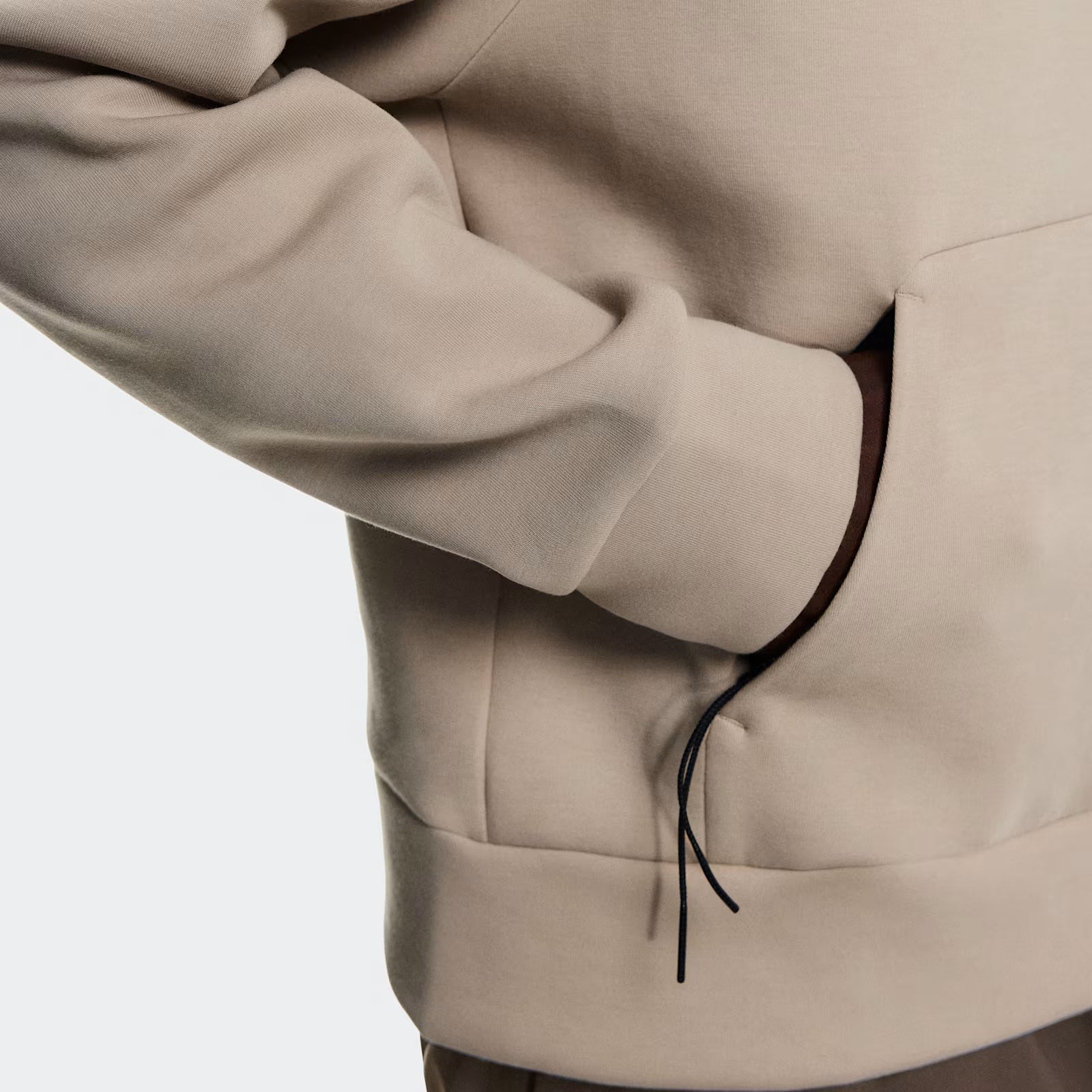 On Focus Tech Hoodie Desert