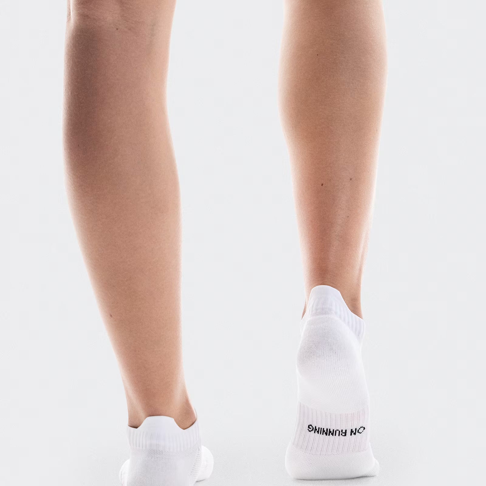 On Core Run Sock Low 2P White
