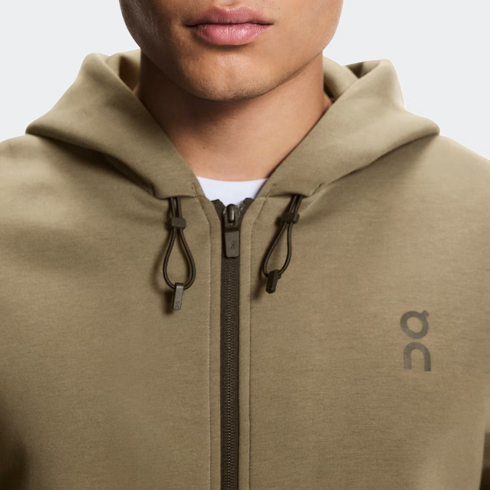 On Focus Tech Zip Hoodie Kalamata