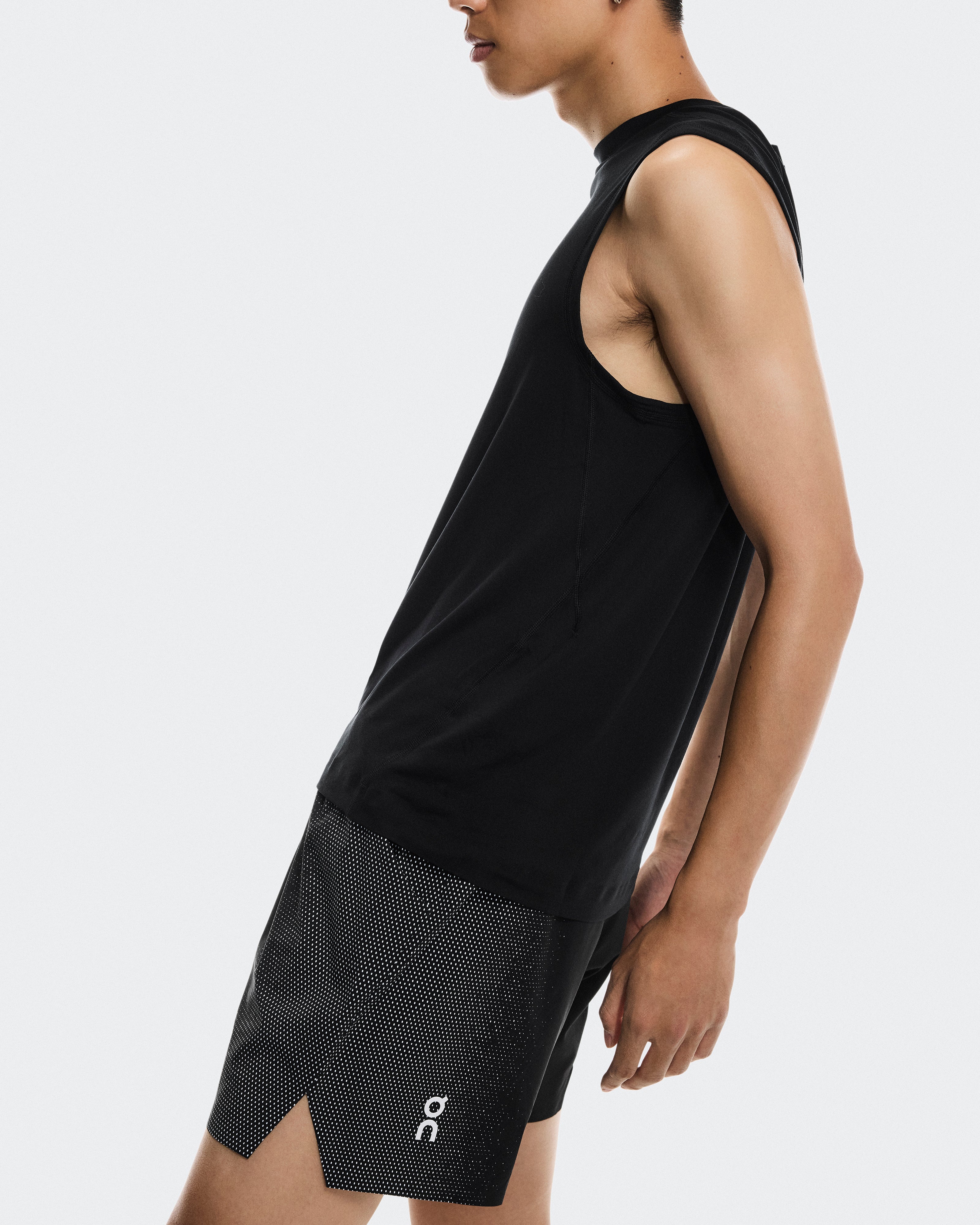 On Court Shorts Black | Dim