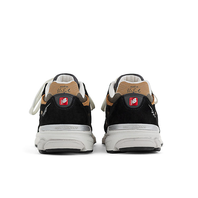 New Balance 990v3 MiUSA Black Tan
