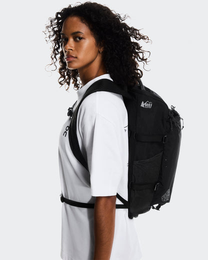 On Speed Pack 18L Beams Rei Black