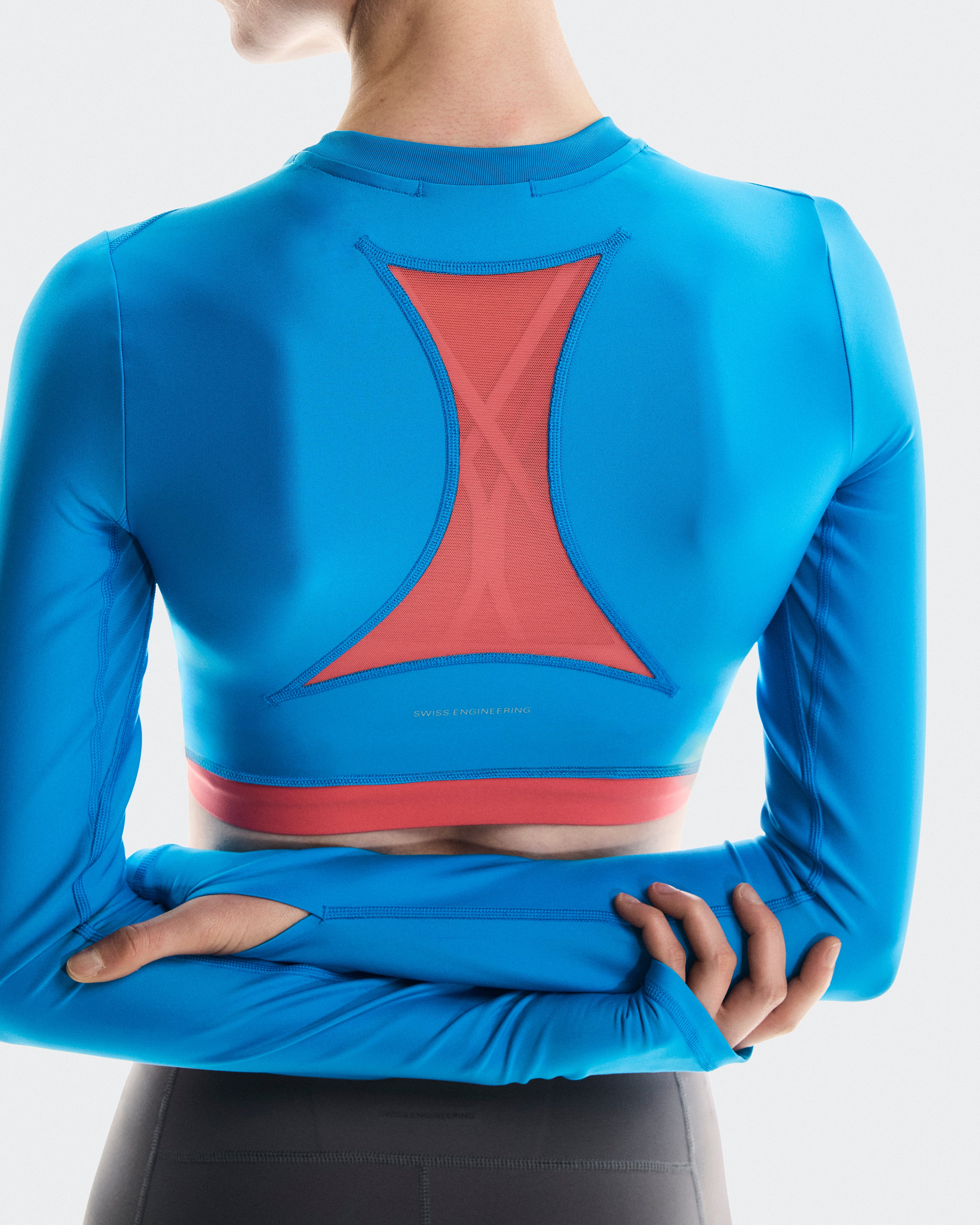 On Train Long Sleeve Crop Malibu (Women's)