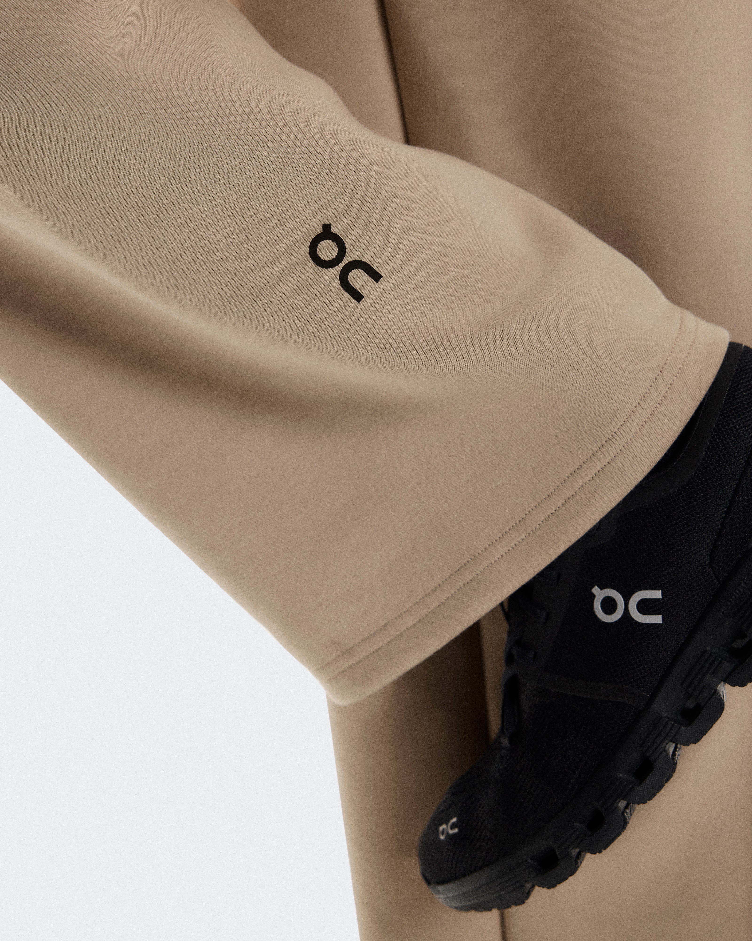 On Focus Tech Sweatpants Desert (Women'S)