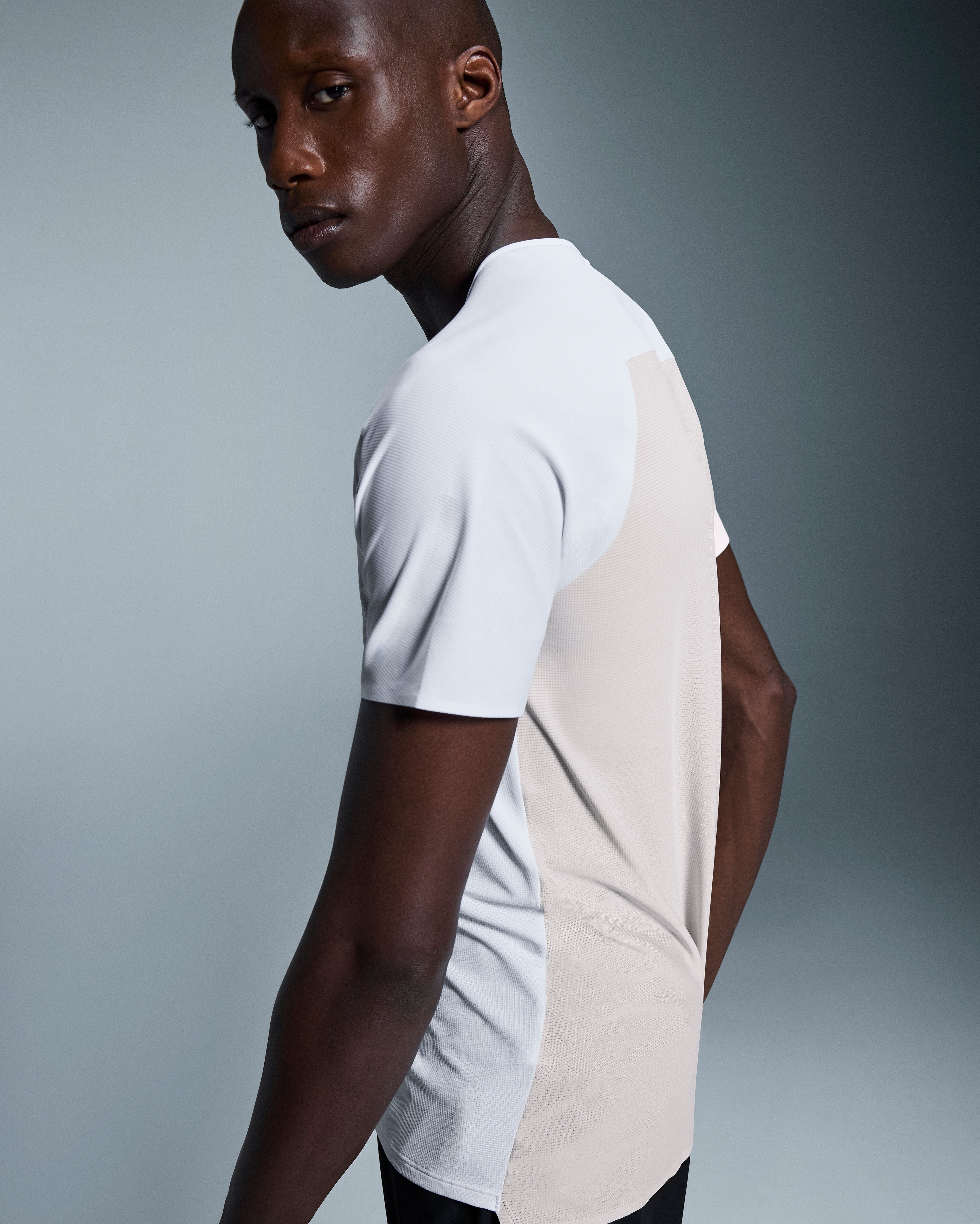 On Performance-T White | Silver