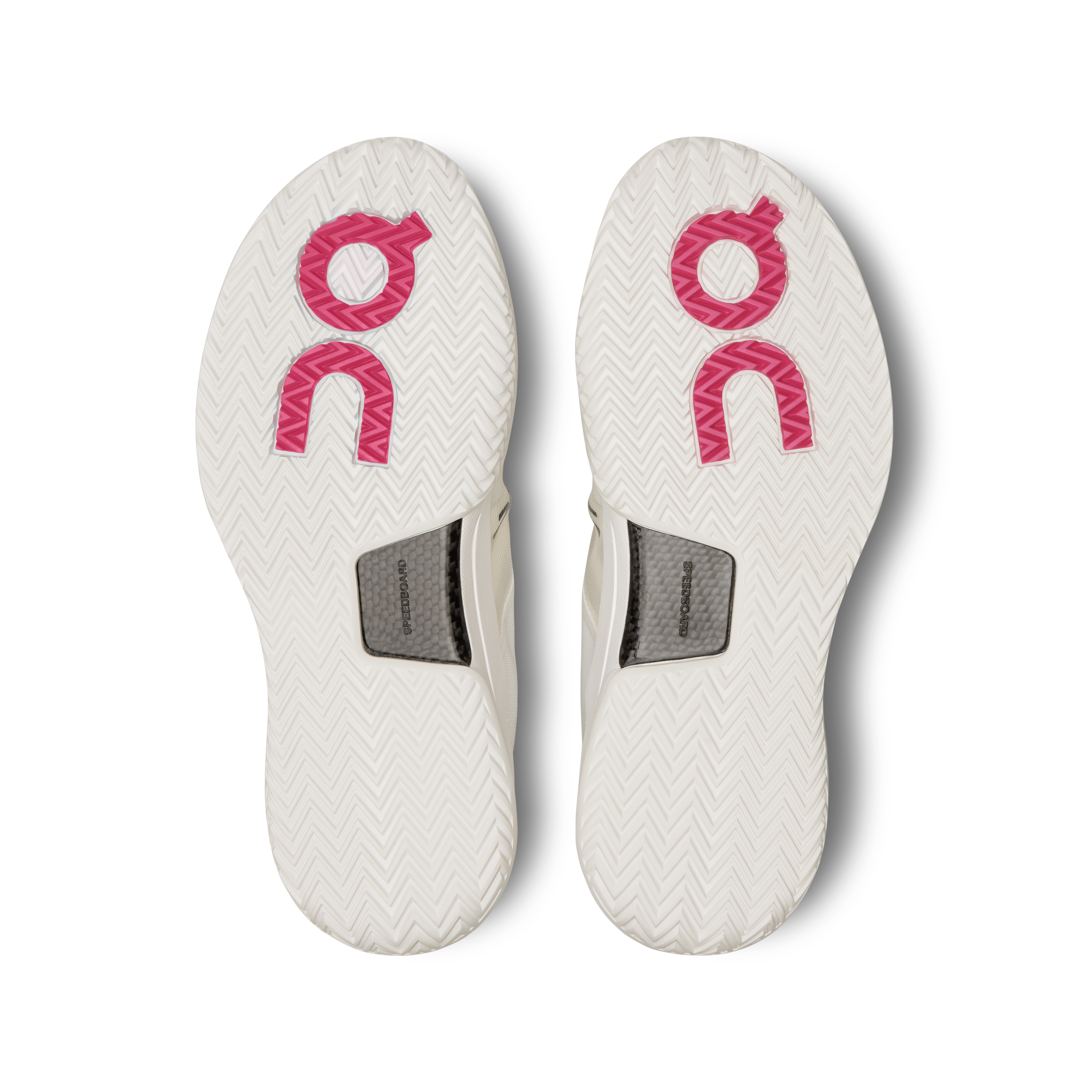 on running the roger pro 2 white pink (women's)