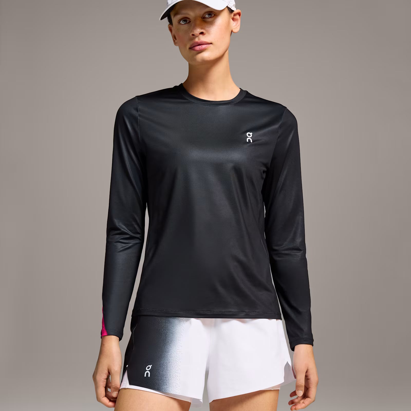 On Court Long-T Black (Women'S)