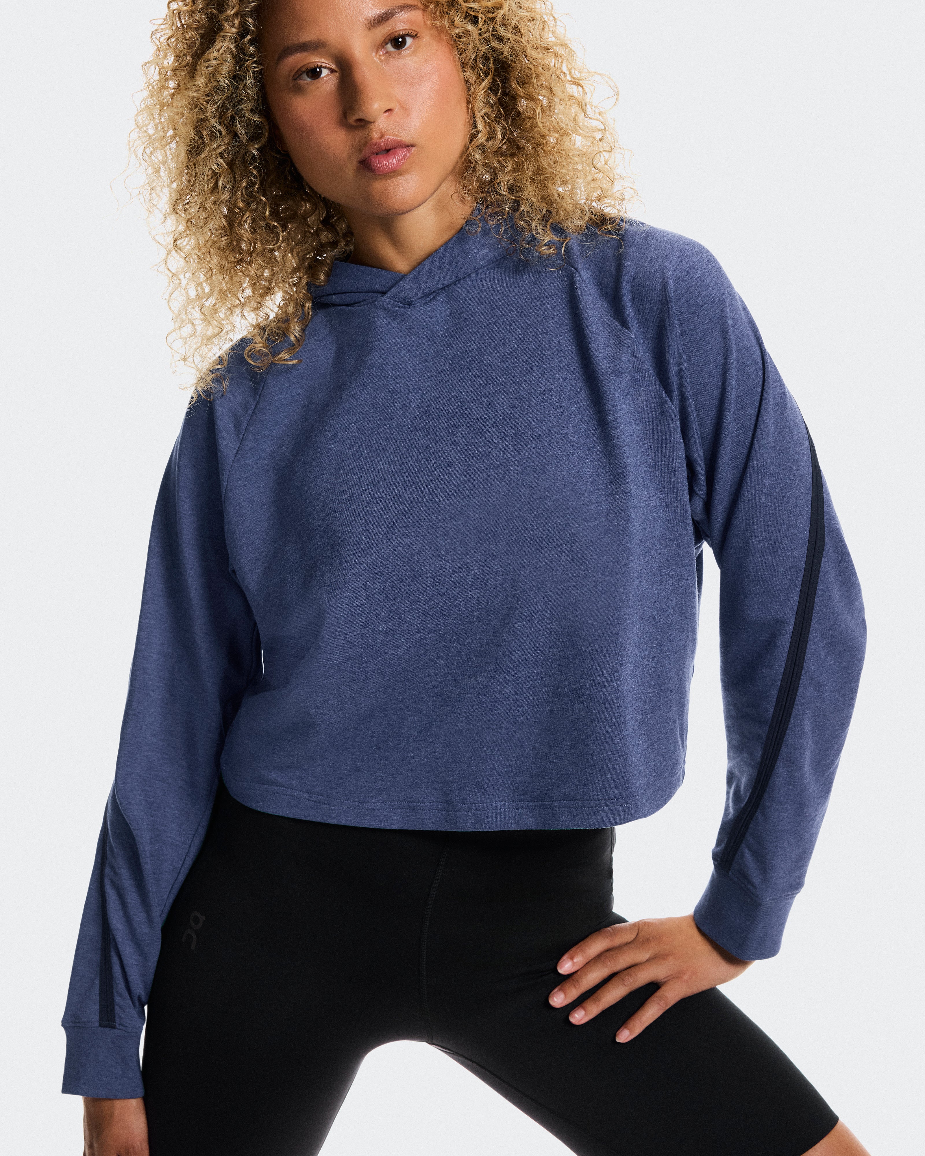 On Studio Hoodie Acai (Women'S)