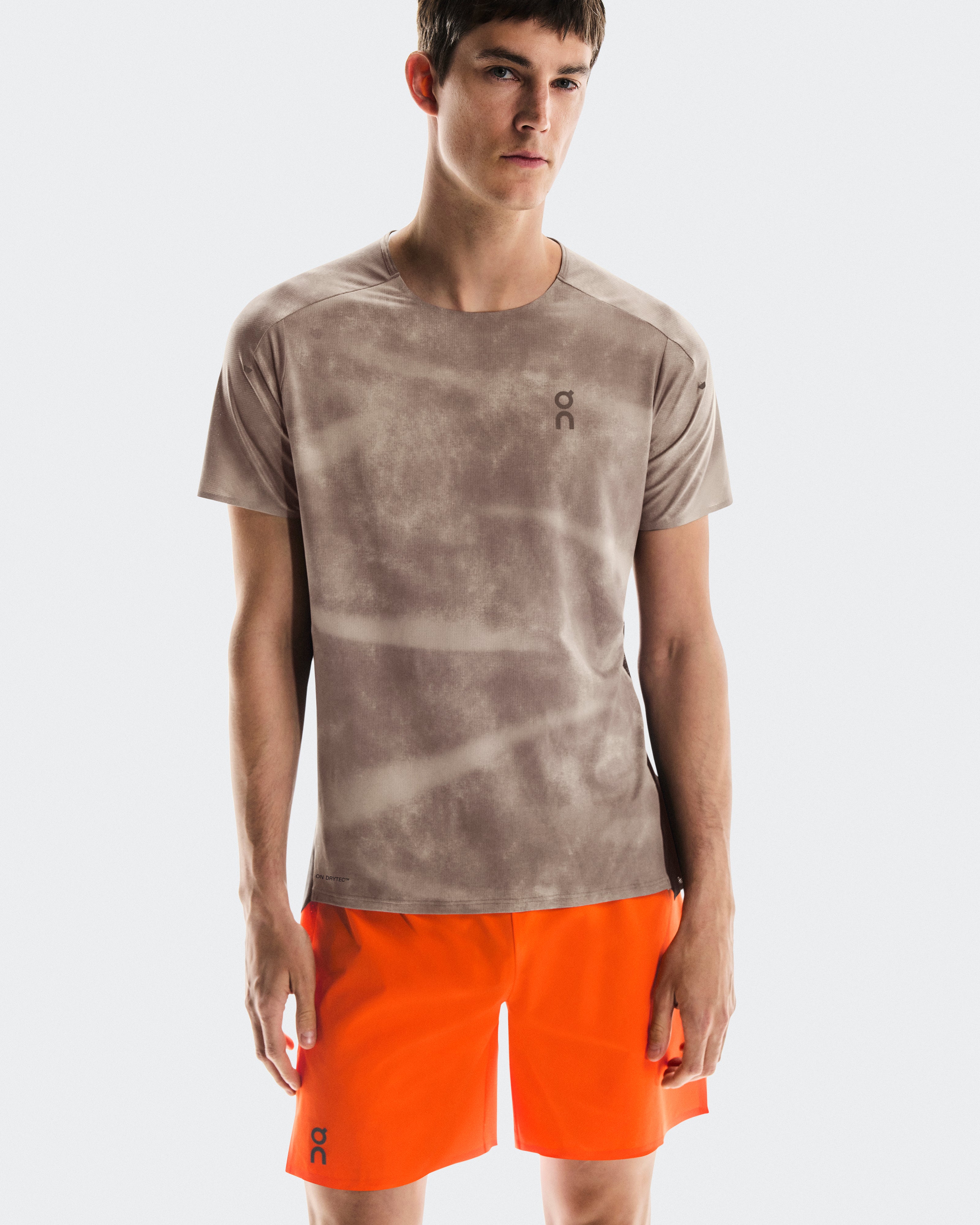 On 7" Performance Shorts Flame