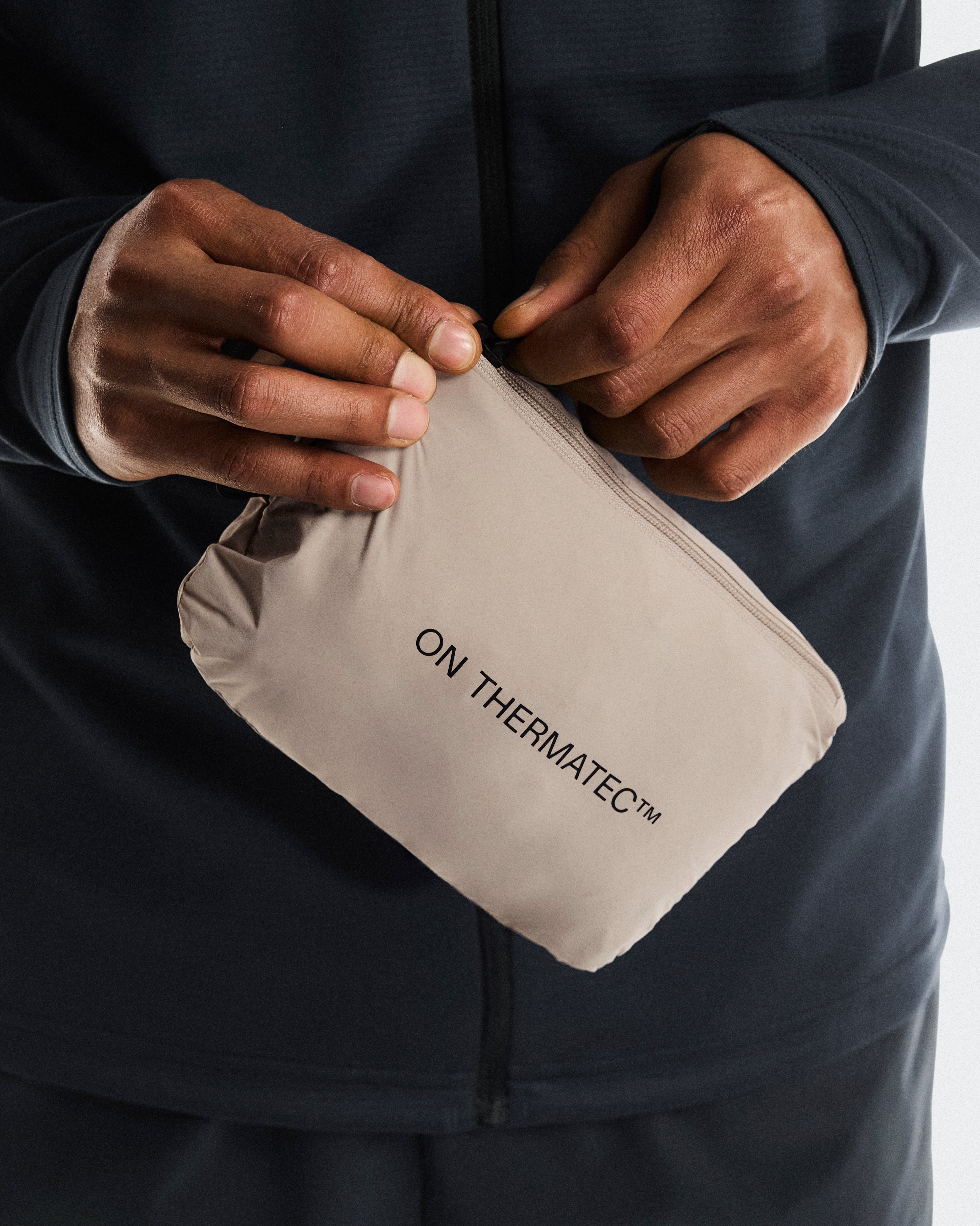 On Weather Vest Desert | Eclipse