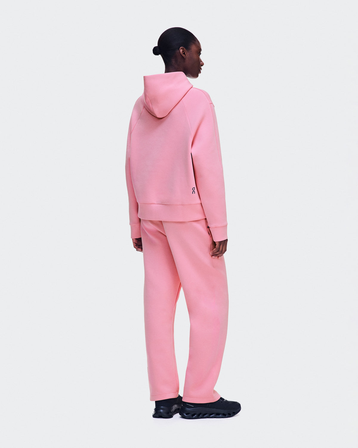 On Focus Tech Hoodie Magnolia (Women'S)