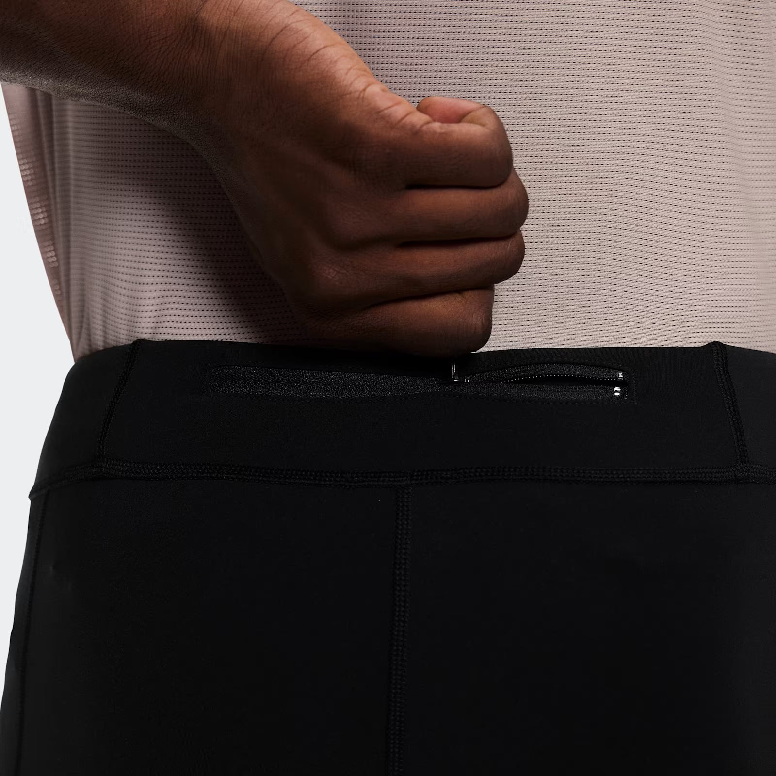 On 8" Performance Tights Black