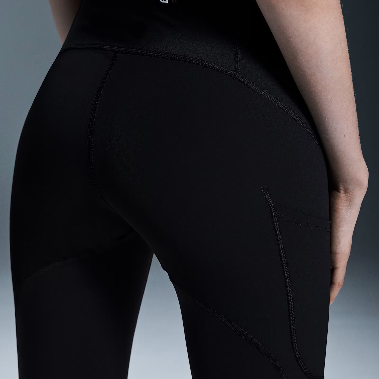 On Trek Tight Black | Mulberry (Women'S)