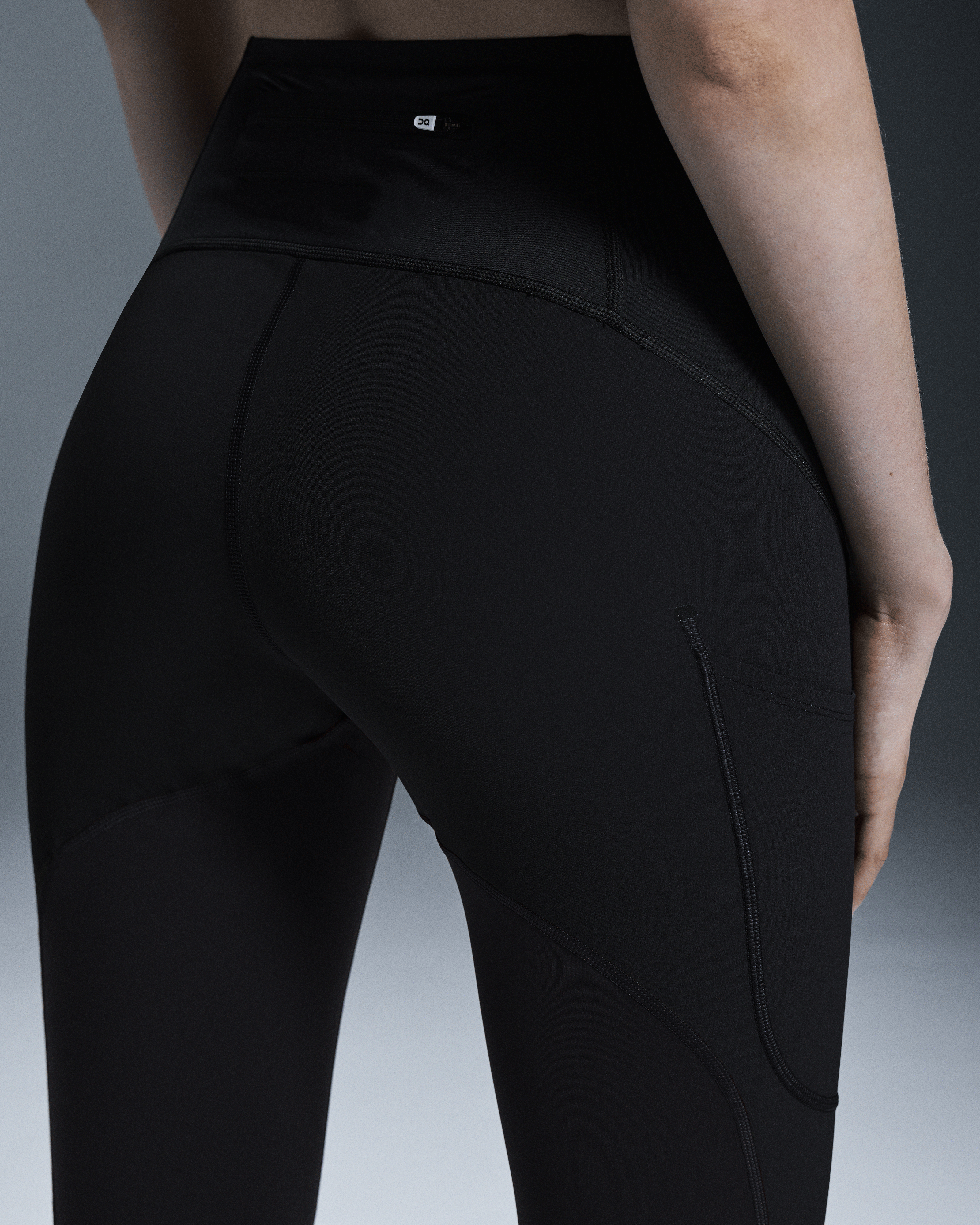 On Trek Tight Black | Mulberry (Women'S)
