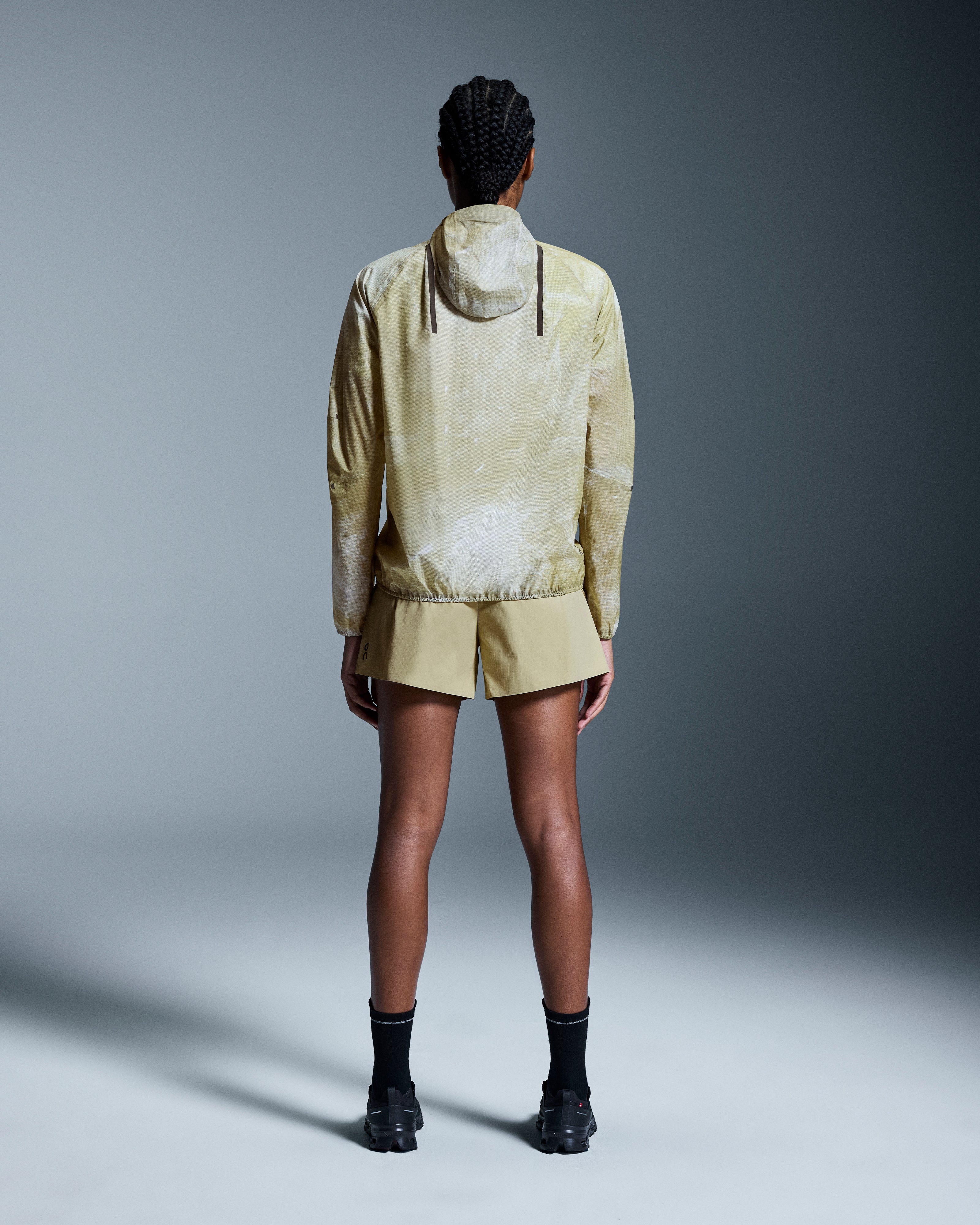 On Ultra Jacket White | Caper (Women'S)