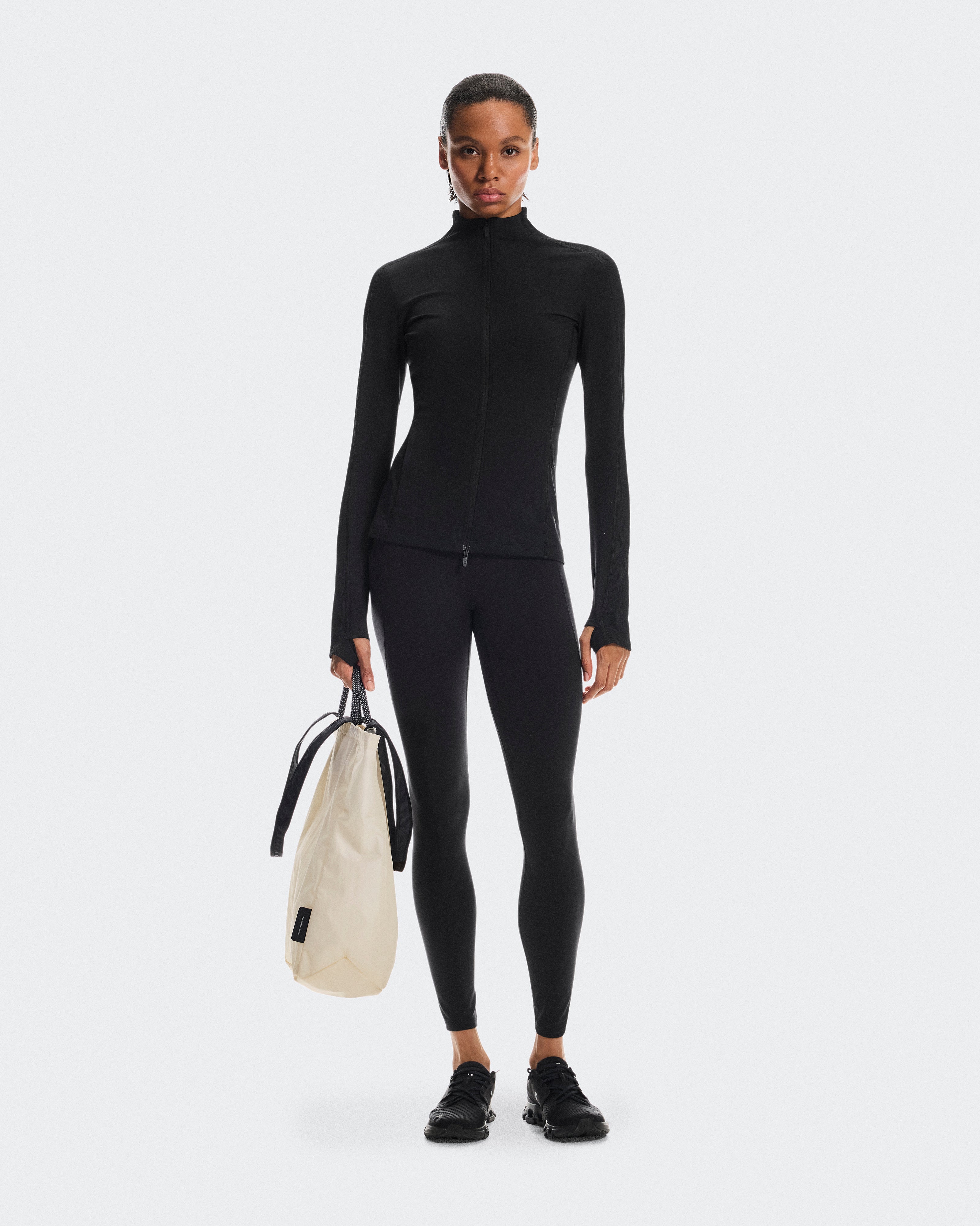 On Tote Pack 25L Cream | Black