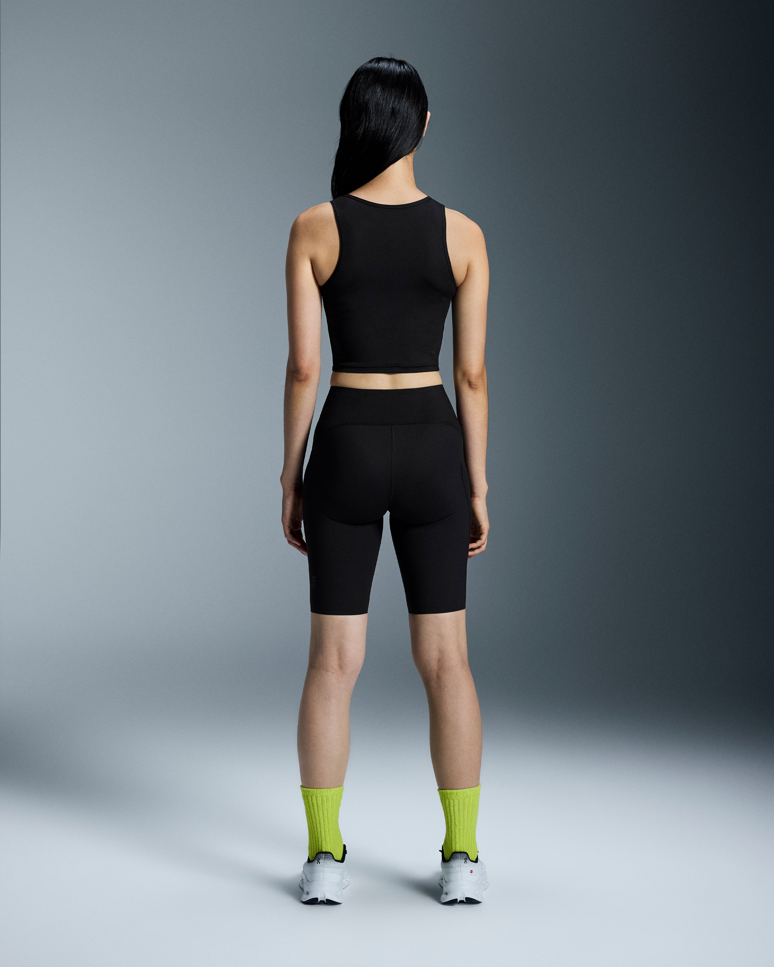 On Studio Cut-Out Crop Black (Women's)