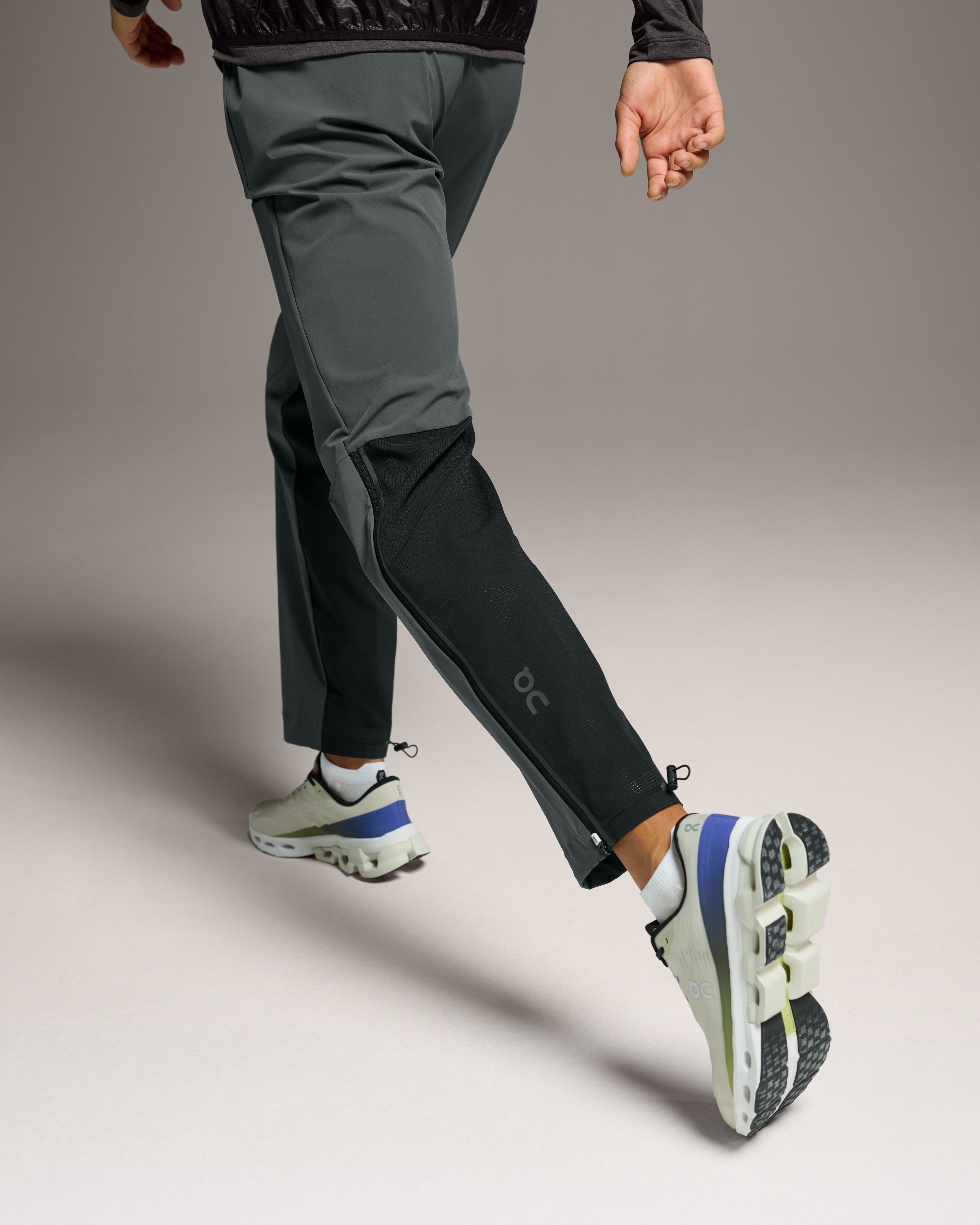 on track pants Lead