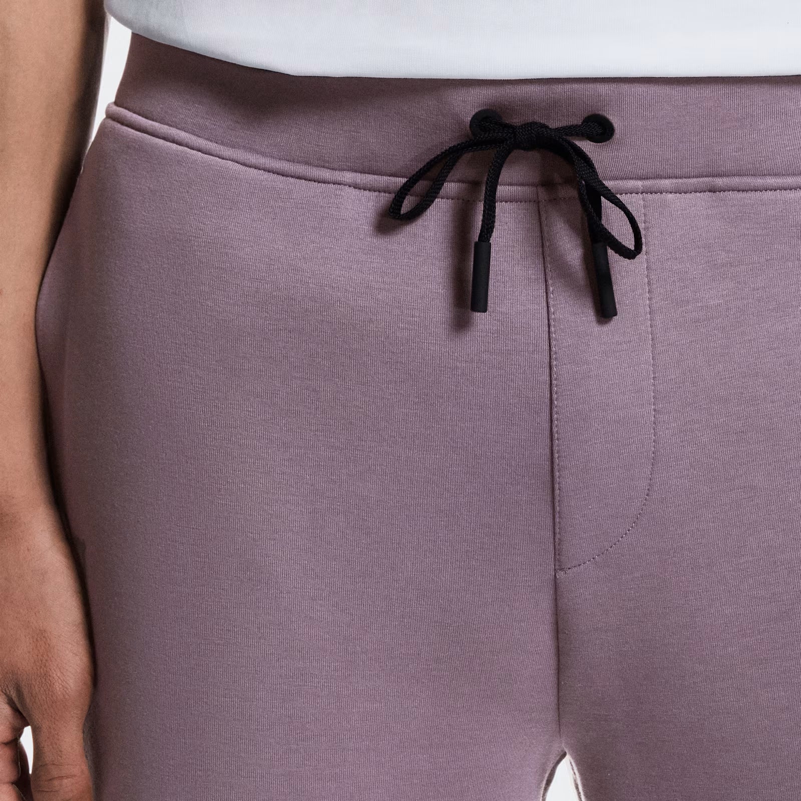 On Focus Tech Sweatpants Dewberry