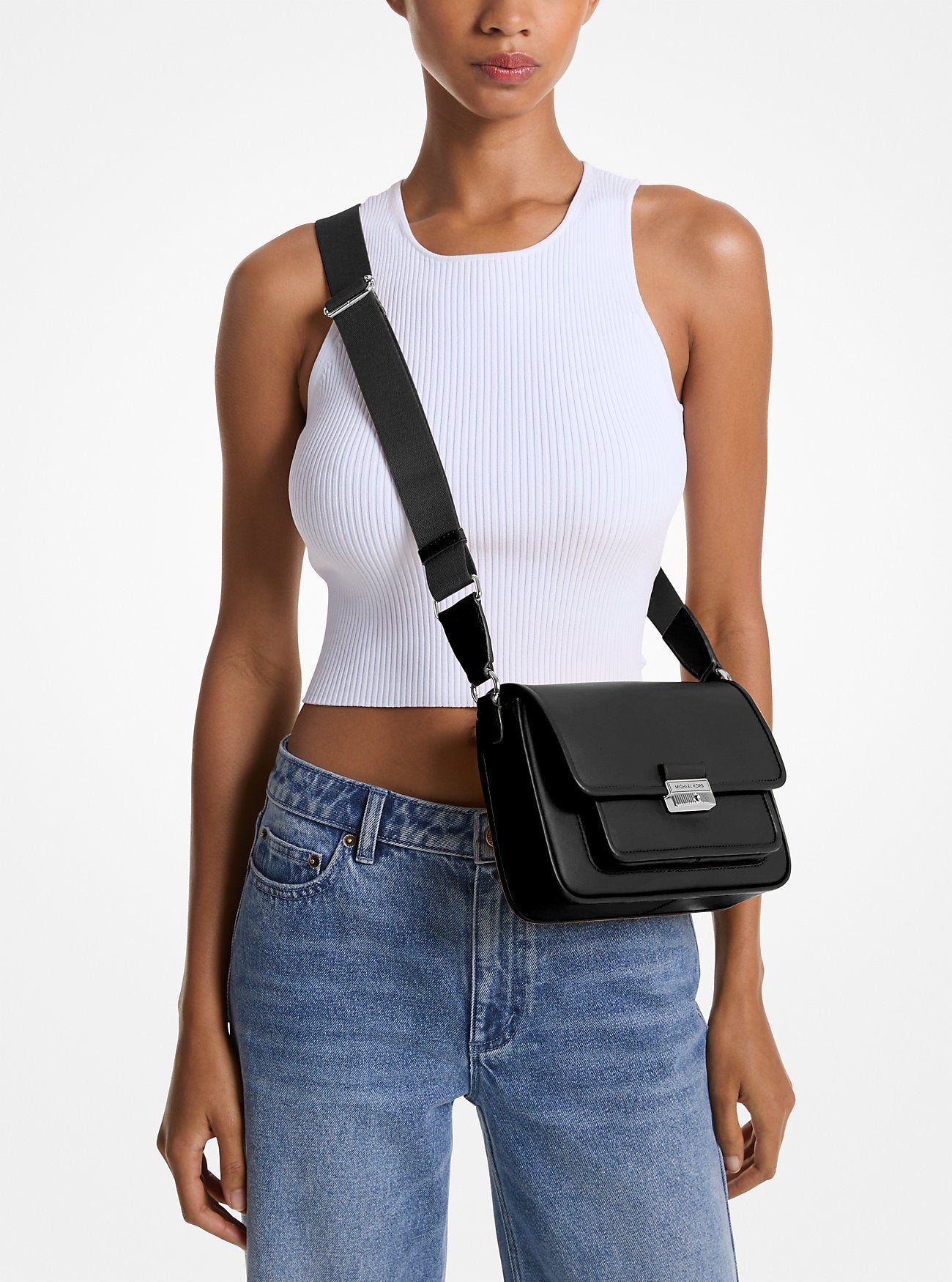 Bradshaw Medium Leather Messenger Bag Black Black