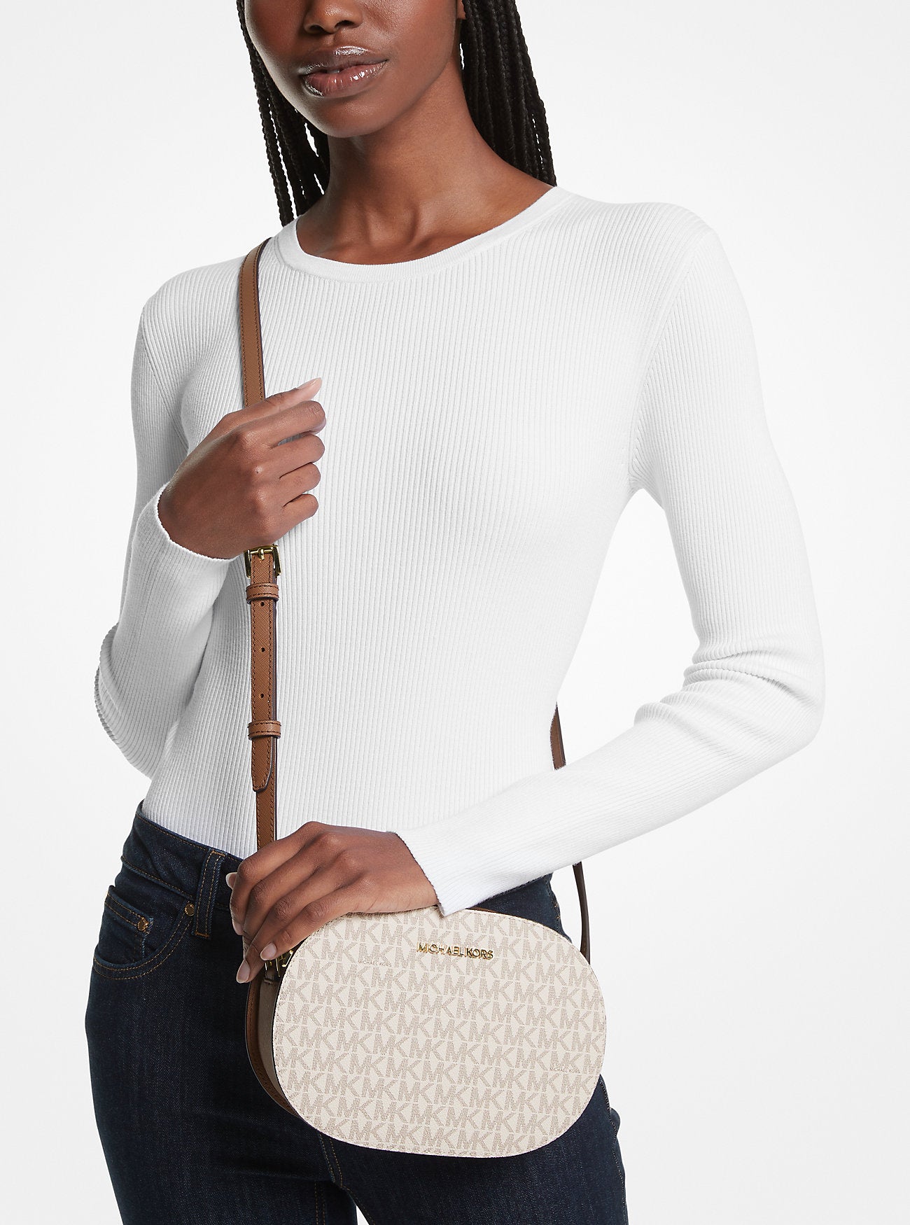 Jet Set Travel Medium Signature Logo Crossbody Bag Vanilla Vanilla