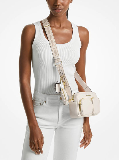 Jet Set Travel Medium Leather Messenger Bag Lt Cream Lt Cream