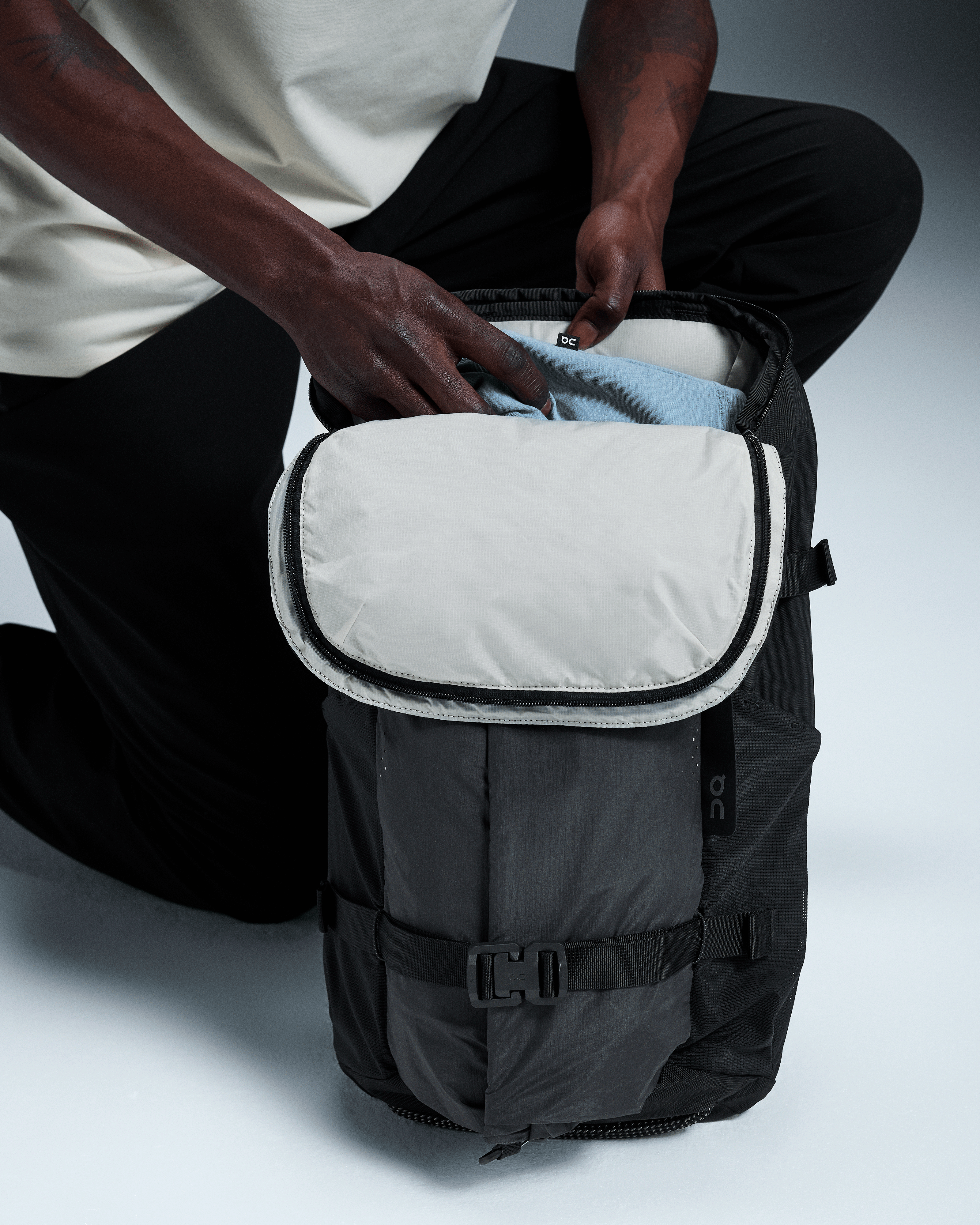 On Speed Pack 24L Elite Black | Magnet