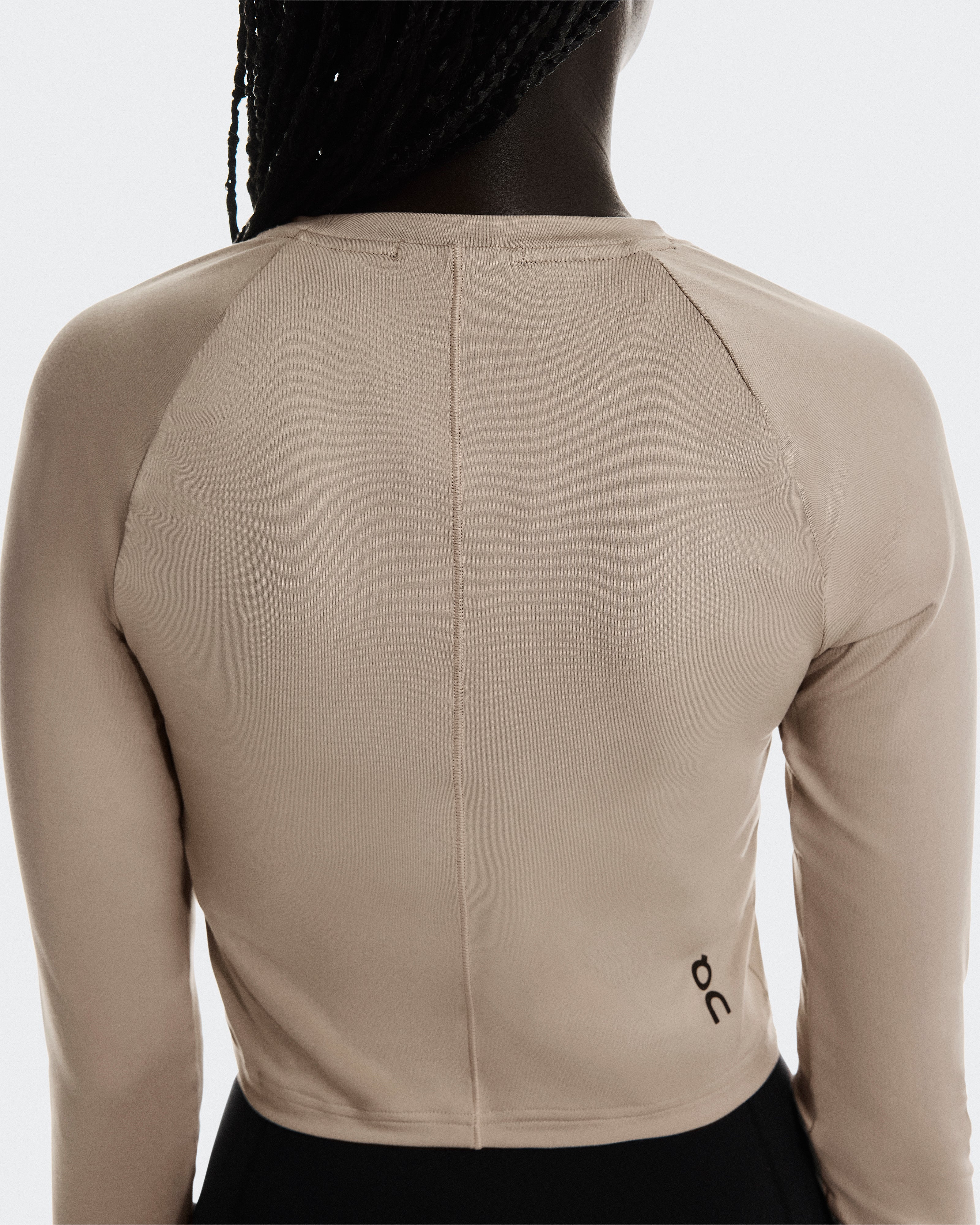 On Studio Long-T Crop Desert (Women's)